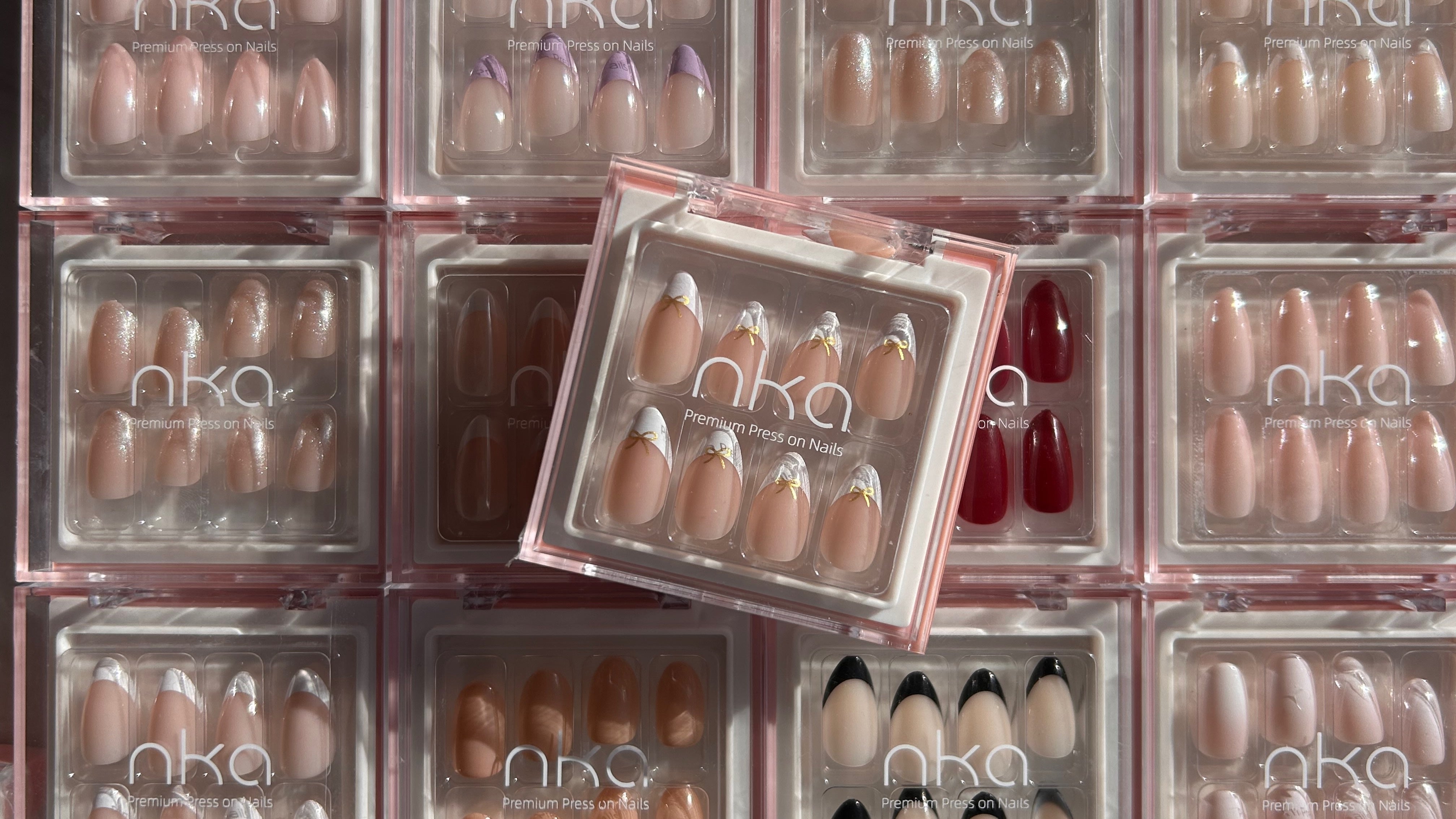 New Year, Better Nails: The Manicure Glow-Up You Deserve 💅✨